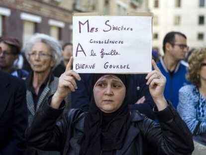 Muçulmanos da França condenam assassinato de Gourdel na Argélia.