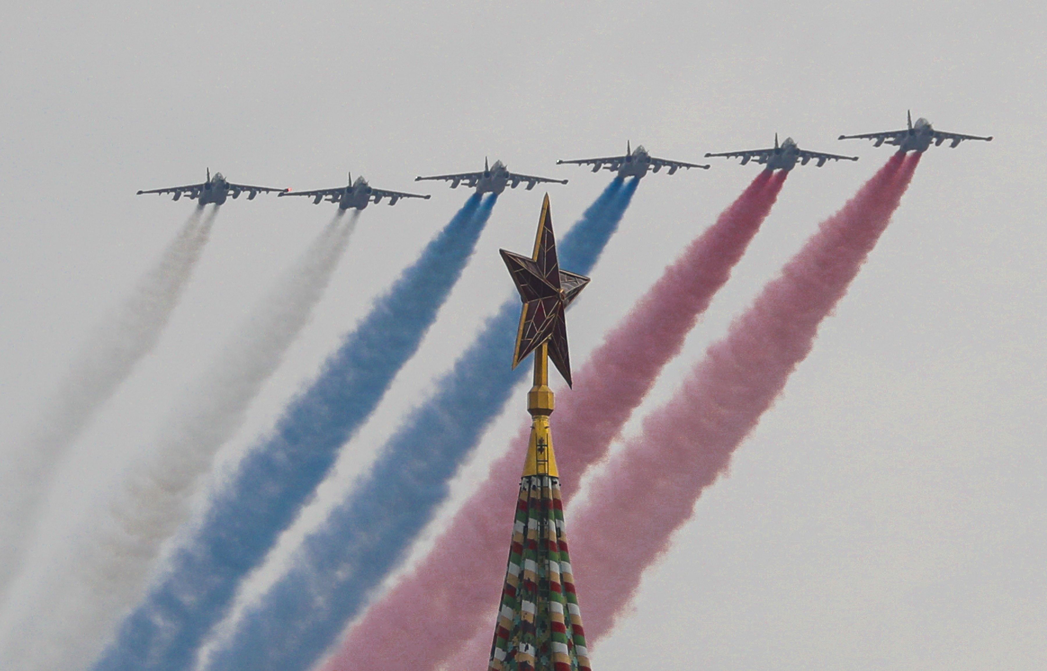 Ensaios aéreos para o Dia da Vitória, na última segunda-feira, em Moscou. 