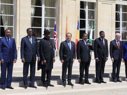Os participantes da cúpula para combater o Boko Haram, neste sábado em Paris.