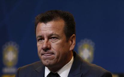 Dunga espera uma guerra contra a Argentina.