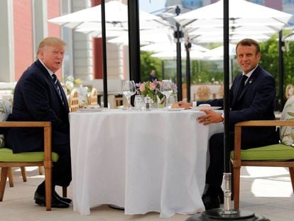 Donald Trump e Emmanuel Macron, reunidos neste sábado em Biarritz.