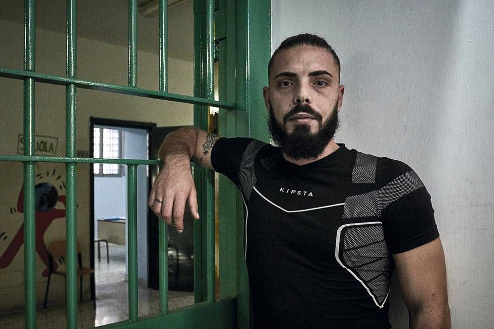 Salvatore Bonifacio, em uma sala da prisão de Poggioreale. Está há mais de oito anos preso por tráfico internacional de cocaína.