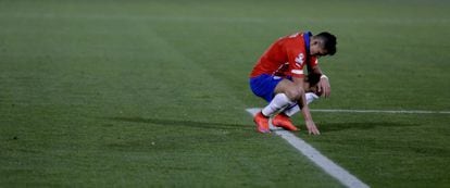 O chileno Alexis, depois de empatar contra o México.