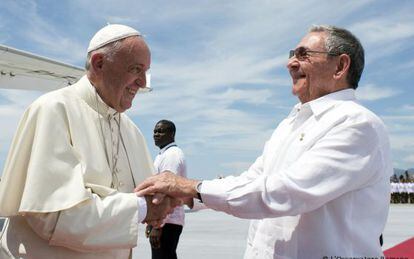 Raúl Castro se despediu do Papa na terça-feira. Irão se reencontrar em Nova York.