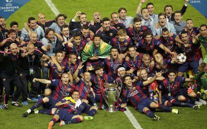 Jogadores do Barcelona comemoram a Champions.