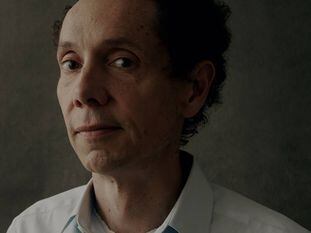 Malcolm Gladwell, em seu apartamento em Manhattan, onde concedeu esta entrevista.