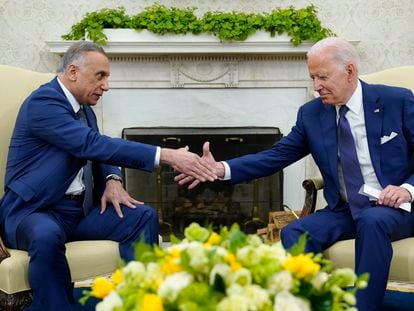 O presidente dos Estados Unidos, Joe Biden, em seu encontro com o primeiro ministro do Iraque, Mustafa al Kadhimi, nesta segunda-feira em Washington.