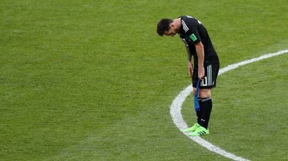 Messi, no final do duelo contra a Islândia