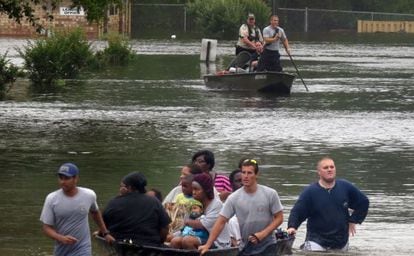 Inundação em Pensacola, Flórida (EUA), no final do mês passado.