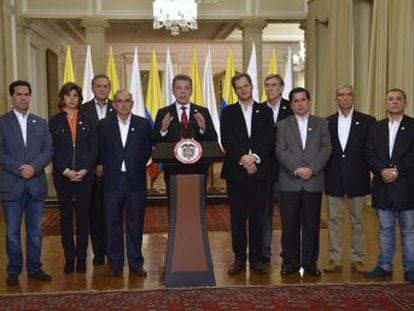 O presidente Juan Manuel Santos garante que o cessar-fogo se manterá e que escutará quem disse  não  aos acordos
