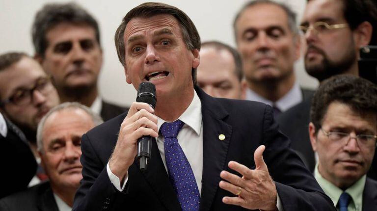 O deputado Jair Bolsonaro discursa durante sua cerimônia de filiação ao PSL no dia 7 de março