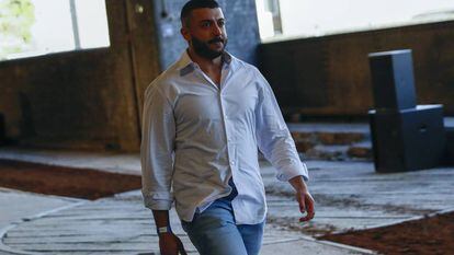 O estilista Khalid Al Qasimi, durante a Semana da Moda de Londres, em junho.