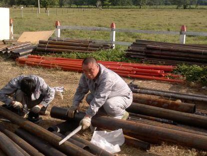 Um chinês trabalha na Nicarágua na construção do canal.