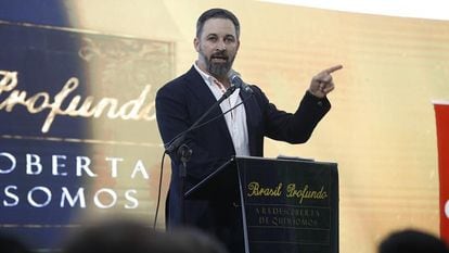 Santiago Abascal, líder do partido de extrema direita espanhol Vox, no Congresso Brasil Profundo, nesta sexta. Evento foi promovido por Eduardo Bolsonaro.