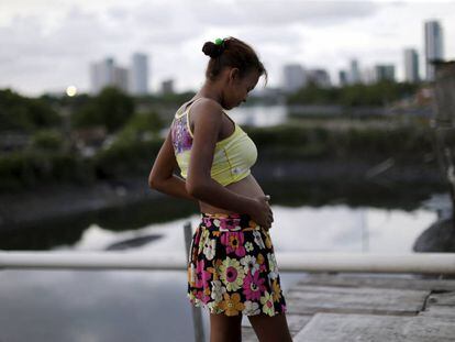 Uma mulher grávida no Recife.