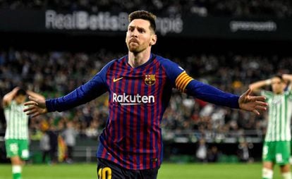 Messi celebra o quarto gol do Barcelona ante o Betis.