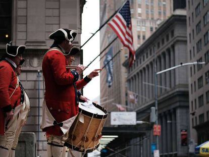 Celebração no distrito financeiro de Nova York.