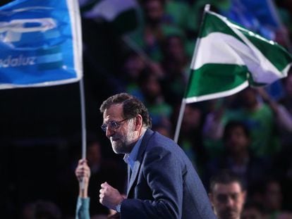 Rajoy, durante o comício do PP em Sevilla.