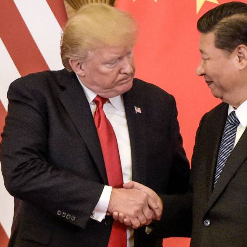 Jogo de xadrez entre Trump e Xi Jinping