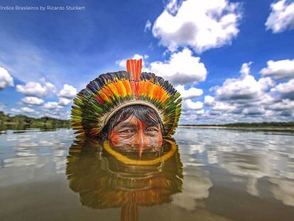 &Iacute;ndio Kaiap&oacute; no rio Xingu.