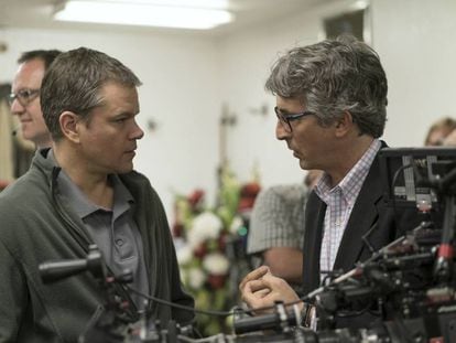 Matt Damon e o diretor Alexander Payne, na filmagem de 'Pequena Grande Vida'.