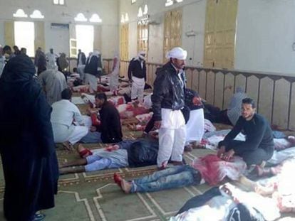 Mortos na mesquita Arish após o atentado