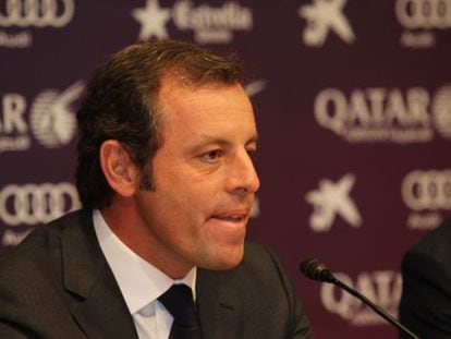 Sandro Rosell ao renunciar ao cargo de presidente do Barcelona.