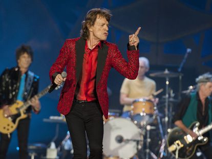 Os Rolling Stones durante show em Indianápolis.