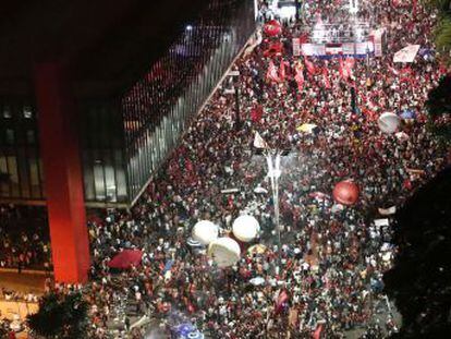 Depois de semanas de calmaria, paralisações e protestos marcam posição contra projeto do Governo Temer. Lula discursa em São Paulo. No Rio, ato acaba em repressão da PM e quebra-quebra
