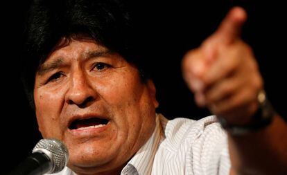 Evo Morales durante conferência em Buenos Aires.