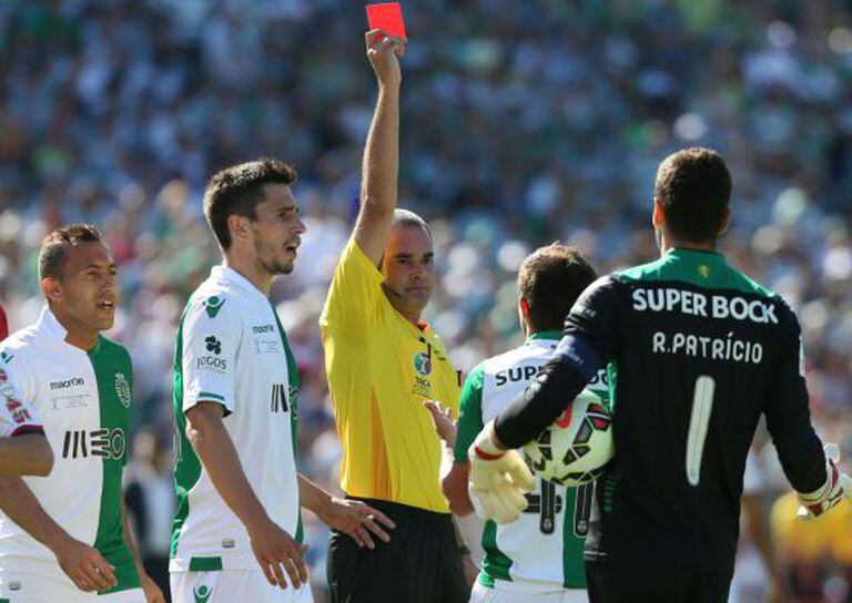 Marco Ferreira foi escolhido para apitar a final da Copa em Portugal.