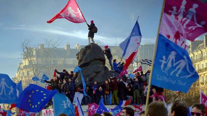 Manifestação contra a Lei da Família do Governo francês.