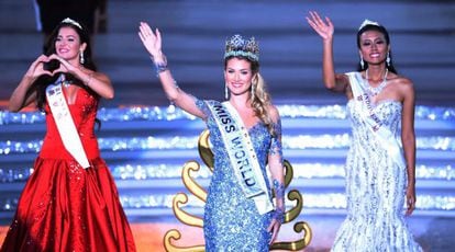 Mireia Lalaguna Rozo, com sua coroa de Miss Mundo.