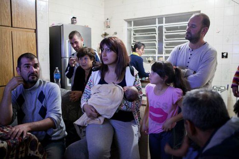 Família síria refugiada divide casa em São Paulo.