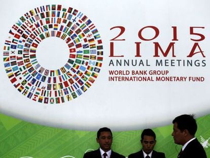Participantes da reunião do FMI e do Banco Mundial em Lima (Peru).