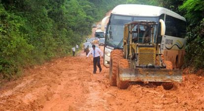 Trecho sem asfalto da rodovia BR-163 em Novo Progresso, no norte de Mato Grosso, na semana passada.