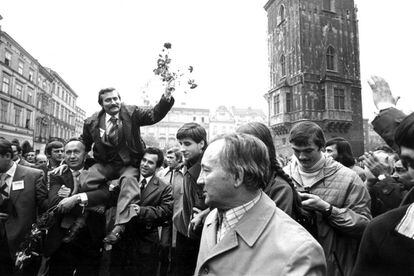 Lech Walesa durante ato em Cracóvia em 1980.