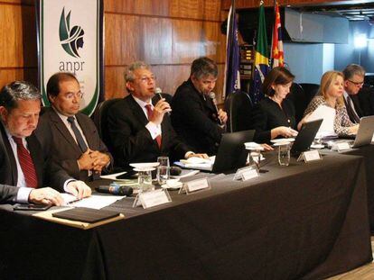 Os candidatos a procurador-geral da República debatem em São Paulo no dia 29 de maio.