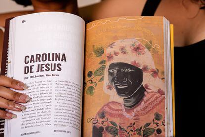 Página do livro que retrata a escritora Carolina de Jesus.