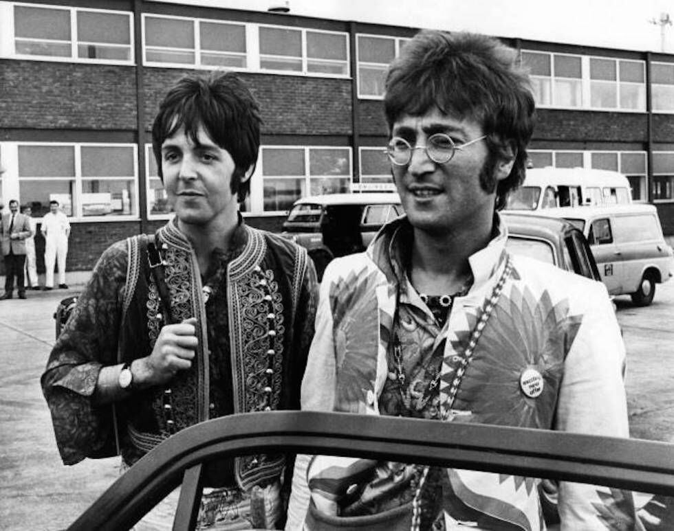 Paul e John, uma rivalidade que acabou com os Beatles.