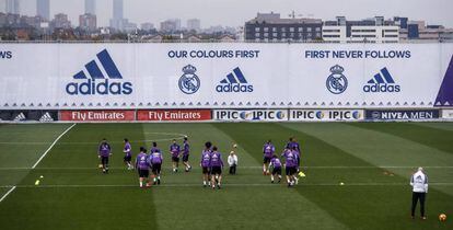 O Real Madrid, em treinamento antes do clássico.