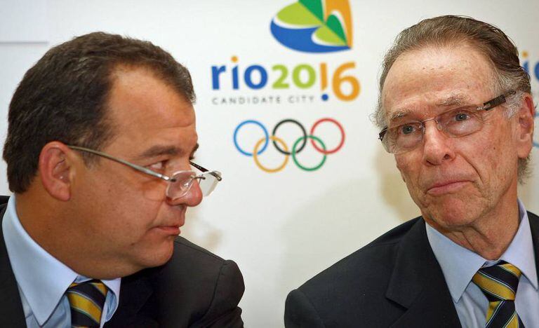 Sérgio Cabral (à esq.) diz que Nuzman mediou acordo de compra de votos para o Rio.