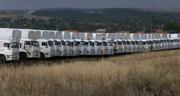 O comboio humanitário, na cidade russa de Kamensk-Shakhtinsky.