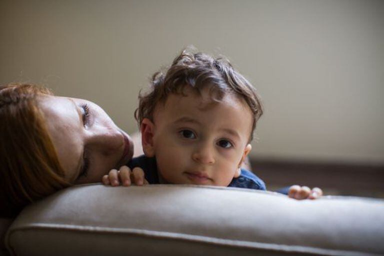 Érica, que teve parto normal, e o filho.