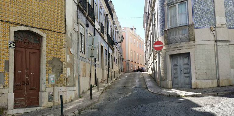 Com o imposto do sol, a casa da direita poderia pagar mais (pela tarde).