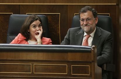  O presidente do Governo da Espanha, Mariano Rajoy, e a vice-presidenta Soraya S&aacute;enz de Santamar&iacute;a.