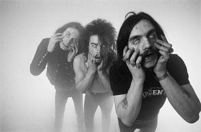 Os integrantes da banda britânica Motörhead em Londres, em dezembro de 1980