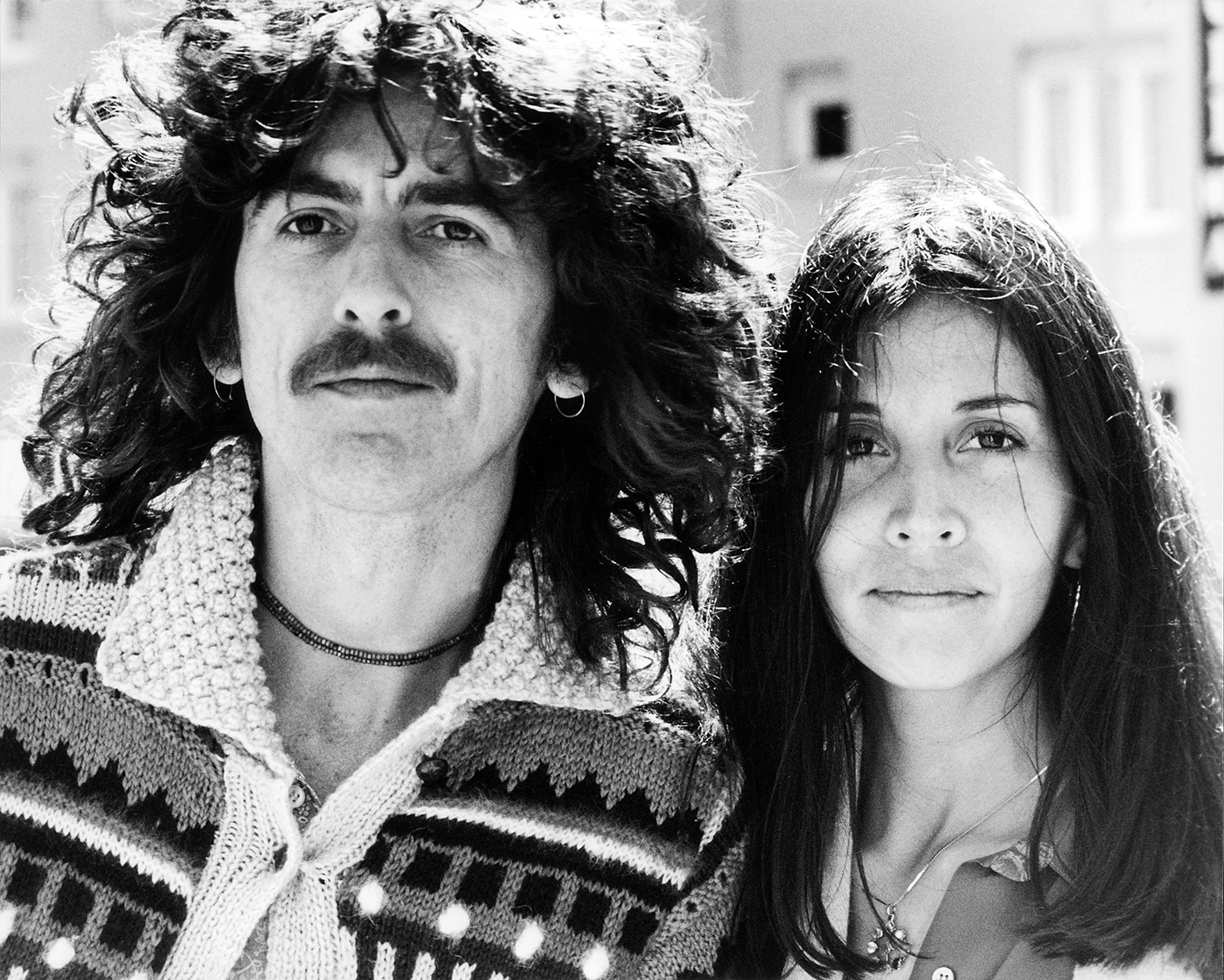 George e Olivia Arias (Harrison, quando casada) em 1977, numa foto feita por Michael Simon.