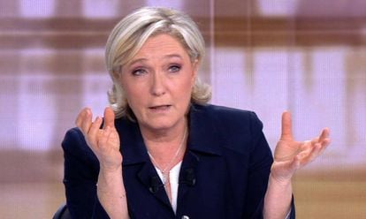 Marine Le Pen durante o debate televisionado da noite da quarta-feira.