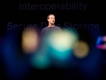 Mark Zuckerberg, presidente executivo do Facebook, na Conferência F8, em abril.